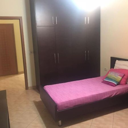 تيرانا Lovely 2 Bedroom Apartment المظهر الخارجي الصورة