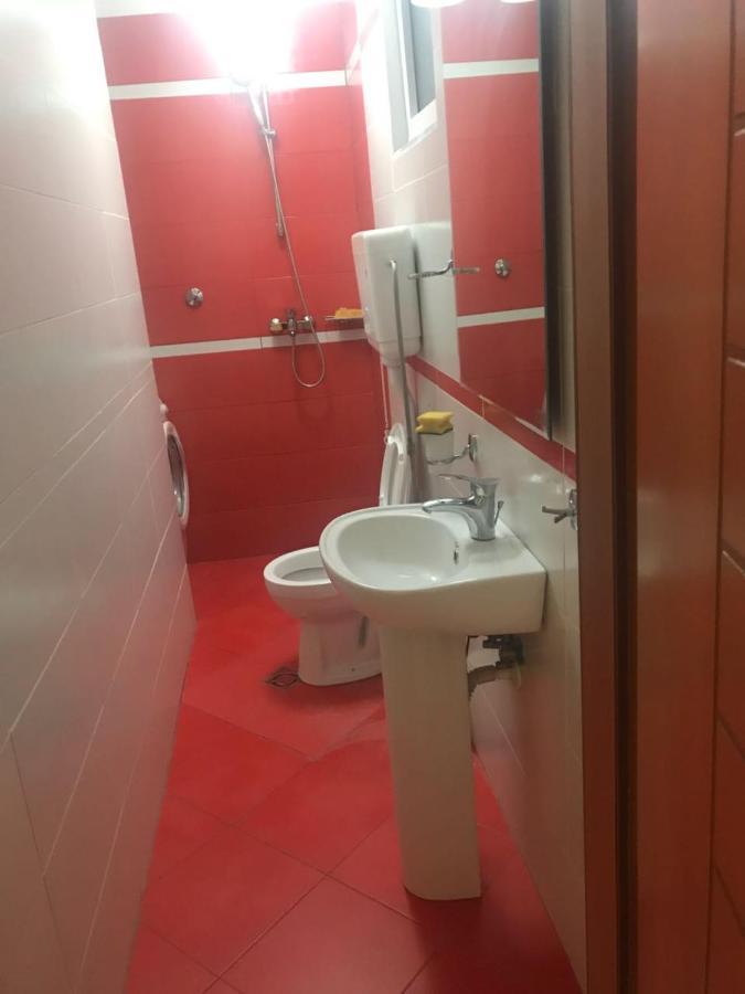 تيرانا Lovely 2 Bedroom Apartment المظهر الخارجي الصورة